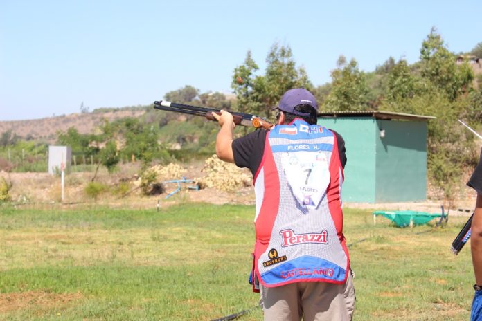 Felipe Flores se quedó con el primer lugar de la categoría C en el tiro al vuelo.