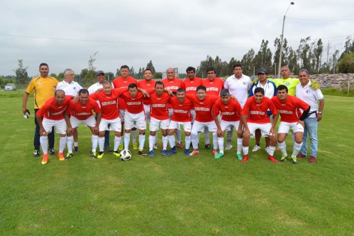 Deportivo Profesores continúa invicto en la categoría Súper Sénior de Copa de campeones