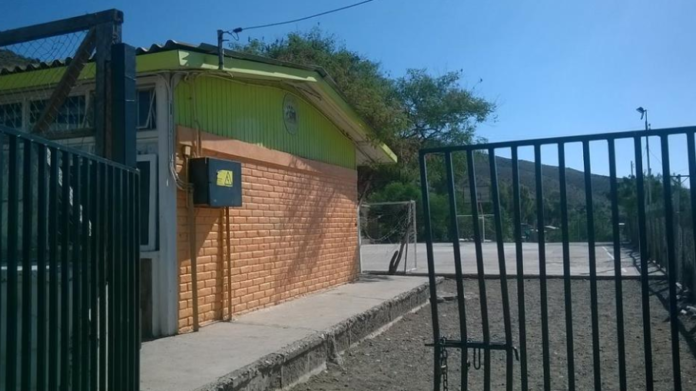 La situación afectó a la Escuela Marcos Rigoberto Pizarro Araya en la localidad ovallina de San Julián. Foto referencial. Crédito: Cedida