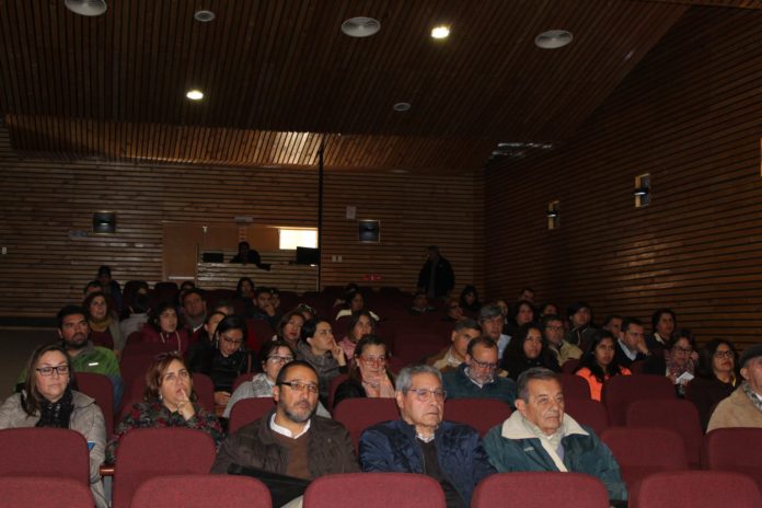 En el Centro Cultural Huayquilonko de Monte Patria se realizó el seminario que tuvo por idea fortalecer el circuito turístico para este importante evento astronómico.