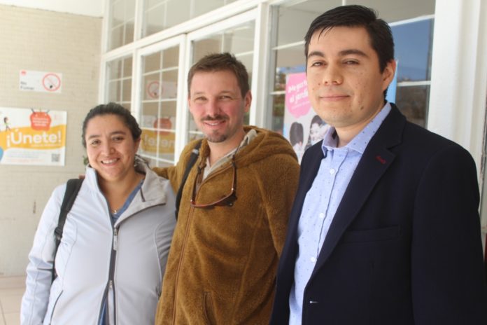 Lily Guzmán, de “Tricardia”, Miguel Dalbosco, de Viña Dalbosco, y José Antonio González, de Agrícola González, son tres de los cuatro limarinos que llevarán el sabor de los productos locales a los Estados Unidos este mes. (FOTO: CEDIDA)