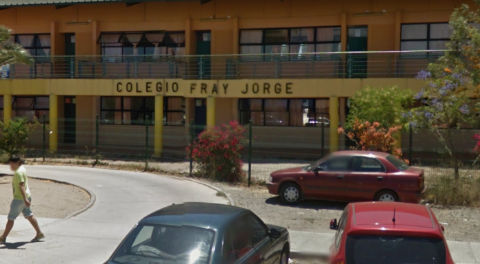 La situación ocurrió este viernes en dependencias del Colegio Fray Jorge. Imagen referencial.