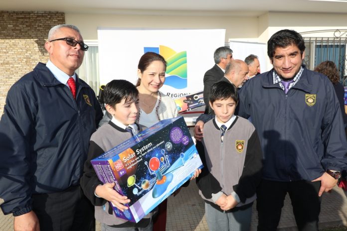 p8_kits_astronomicos_a_colegios_region_1