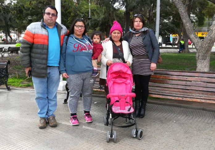 Tilda Pizarro y su familia han recibido apoyo de parte de la Red Solidaria Ovalle y de la oficina parlamentaria del diputado Pedro Velásquez. Crédito: Cedida.