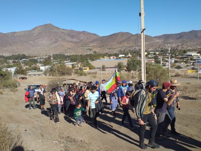 El adulto intentó subir el cerro La Cruz pero no pudo con el esfuerzo. Falleció minutos después en el centro de salud