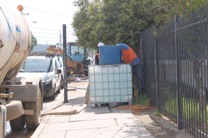 Aguas del Valle dispuso de un camión aljibe para surtir de agua al recinto asistencial