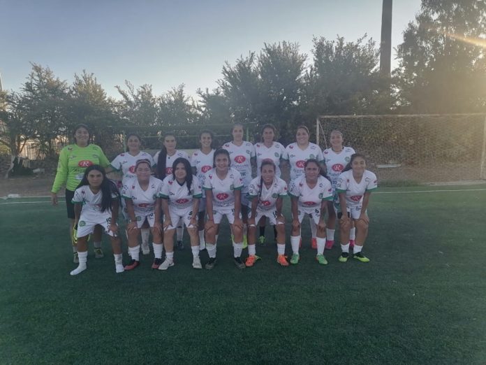 La rama femenina del Club Social y Deportivo Ovalle jugó su primer amistoso del año ante Club Atlético Ovalle Femenino