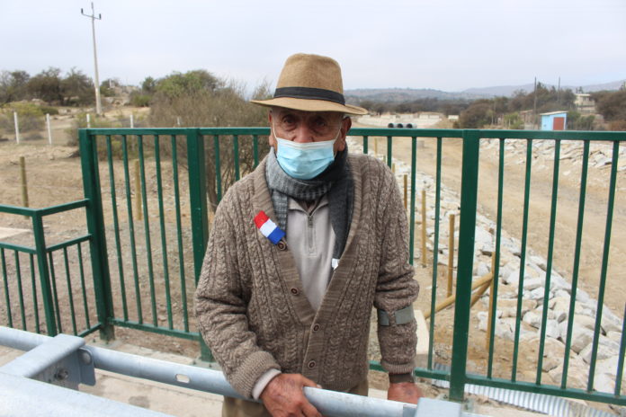 Tras casi 600 días de espera los vecinos y vecinas de Manquehua podrán caminar por el puente de la localidad.