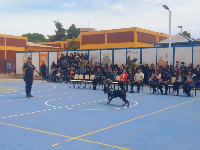 p4_visita_gendarmeria_secundaria