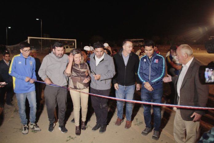 p7_inauguran_luminarias_en_cancha_los_tapia