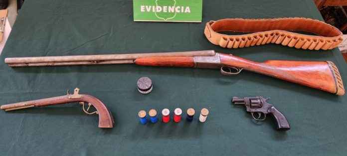 p3_foto_1_armas_incautadas_en_la_media_hacienda_y_villa_libertador