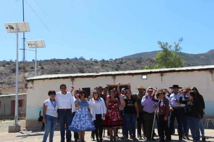 p7_nuevas_luminarias_en_sede_social_de_carcamo_en_monte_patria